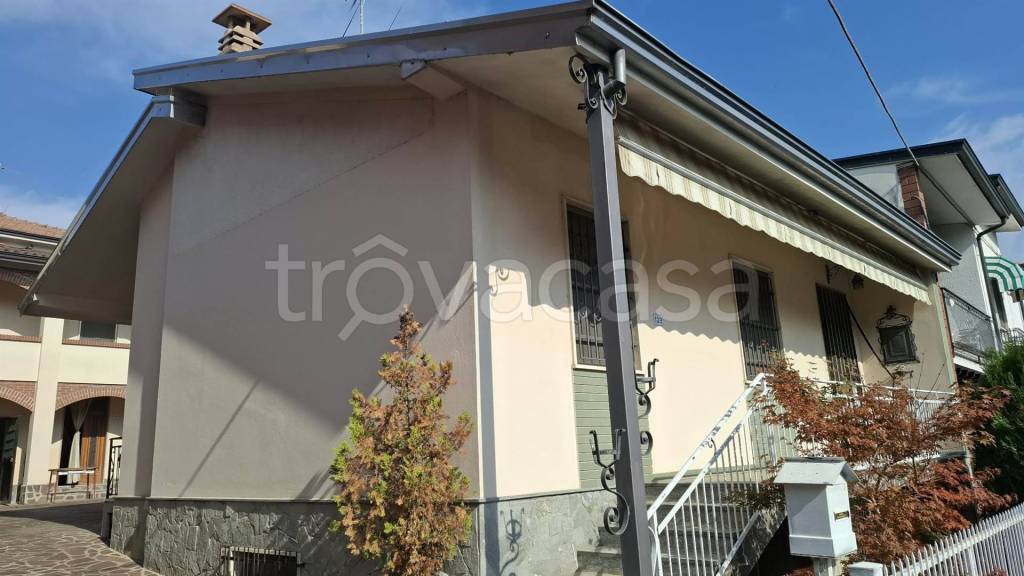 casa indipendente in vendita a Sarmato