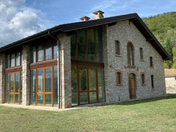 casa indipendente in vendita a Travo
