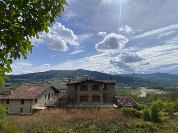 casa indipendente in vendita a Travo