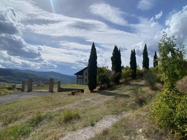 casa indipendente in vendita a Travo in zona Quadrelli