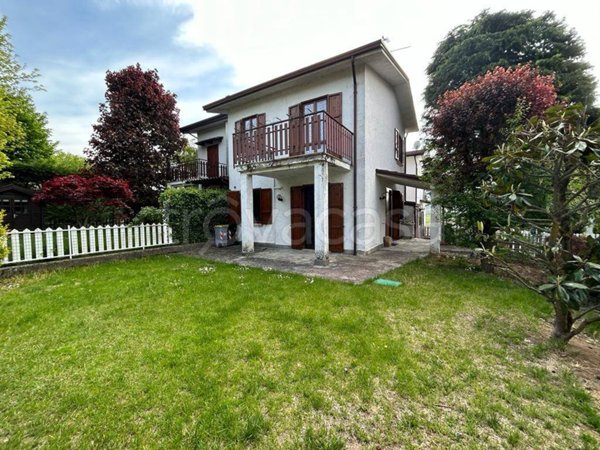 casa indipendente in vendita a Travo