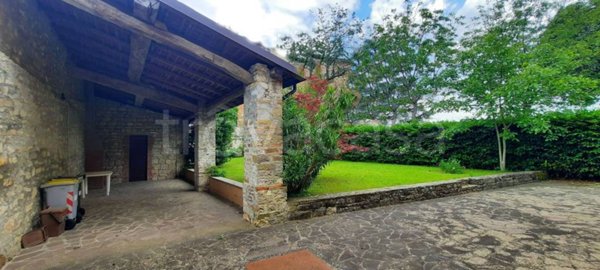 casa indipendente in vendita a Travo in zona Pigazzano