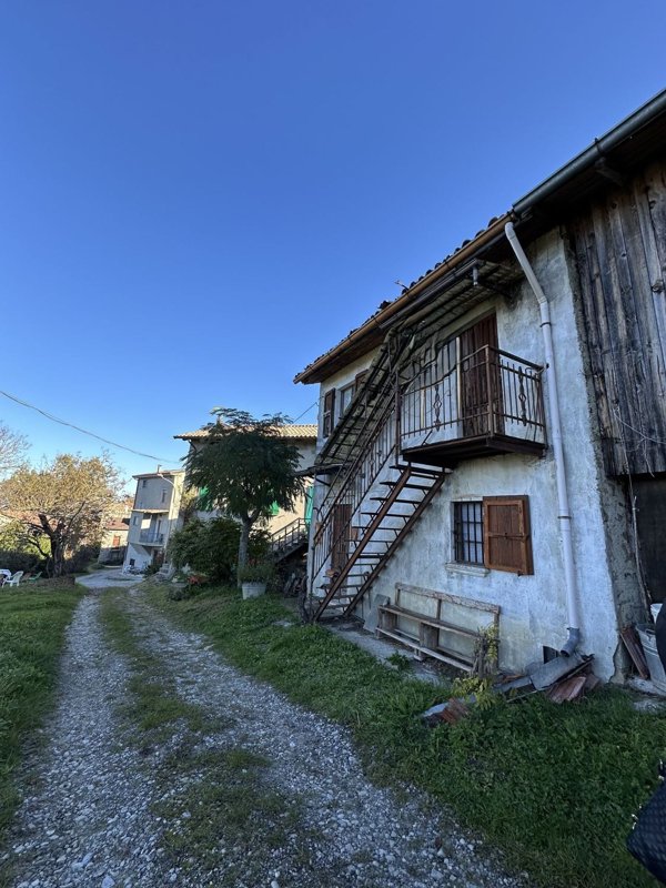 appartamento in vendita a Travo