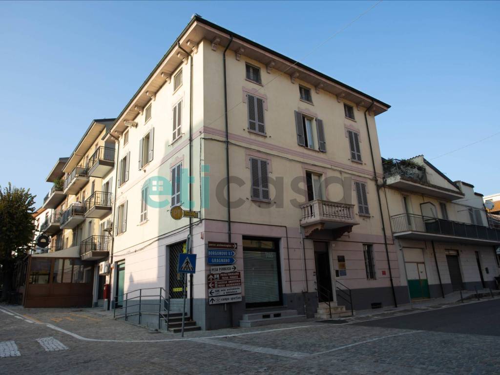 intera palazzina in vendita a Travo