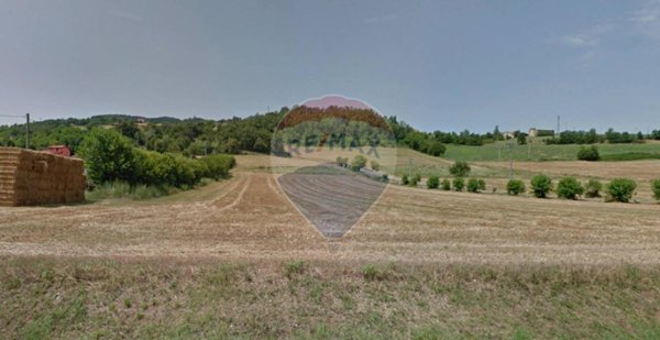 terreno edificabile in vendita a Travo