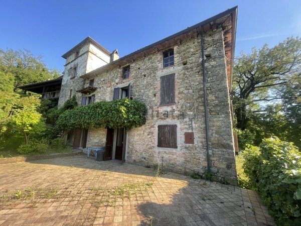 casa indipendente in vendita a Travo