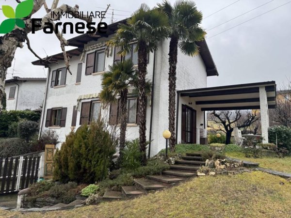 casa indipendente in vendita a Travo