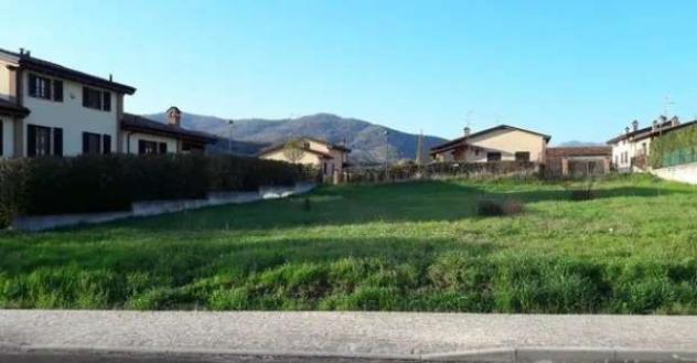 casa indipendente in vendita a Travo