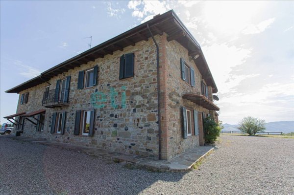 casa indipendente in vendita a Travo