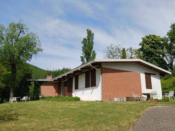 casa indipendente in vendita a Travo