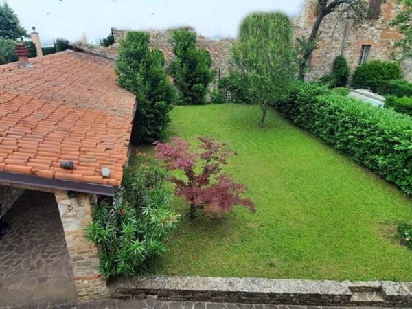 casa indipendente in vendita a Travo in zona Pigazzano