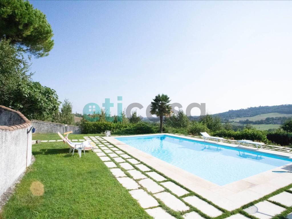 casa indipendente in vendita a Travo