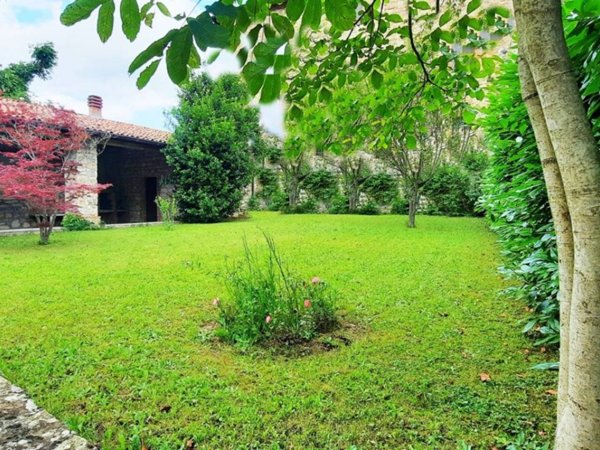 casa indipendente in vendita a Travo in zona Pigazzano