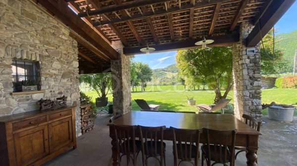 casa indipendente in vendita a Travo