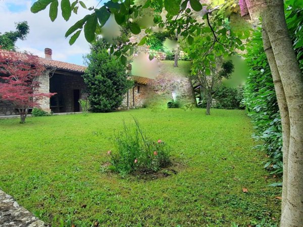casa indipendente in vendita a Travo in zona Pigazzano