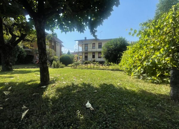 casa indipendente in vendita a Travo