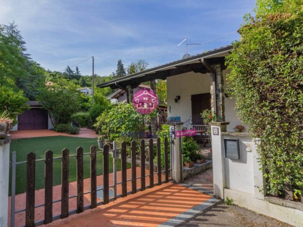 casa indipendente in vendita a Travo