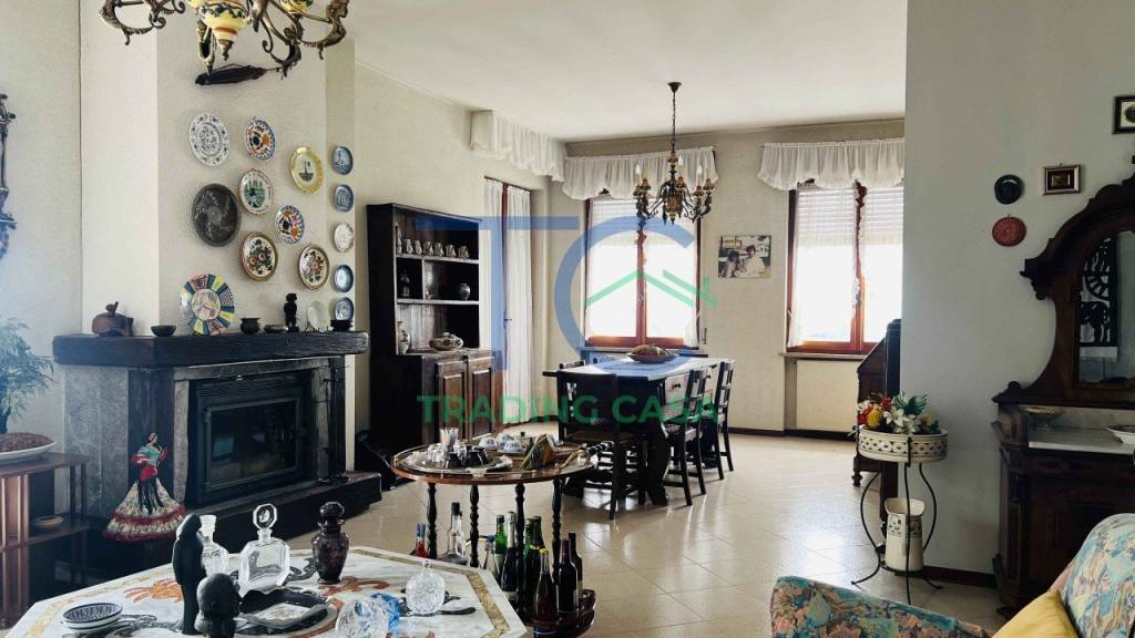 casa indipendente in vendita a Travo