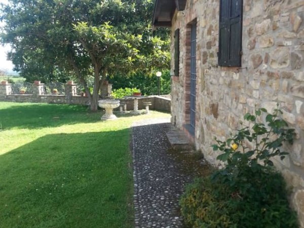 casa indipendente in vendita a Travo