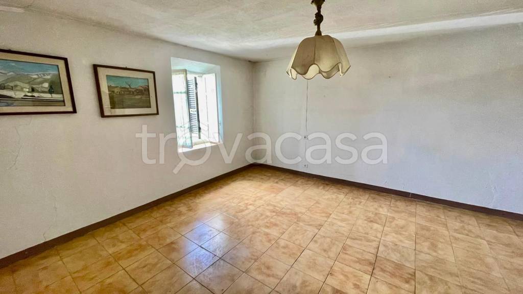 casa indipendente in vendita a Travo