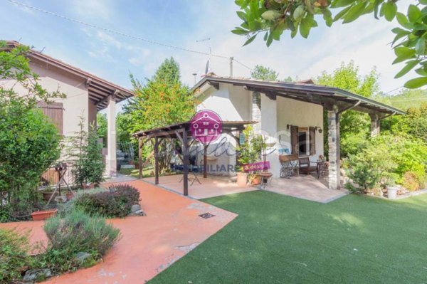 casa indipendente in vendita a Travo