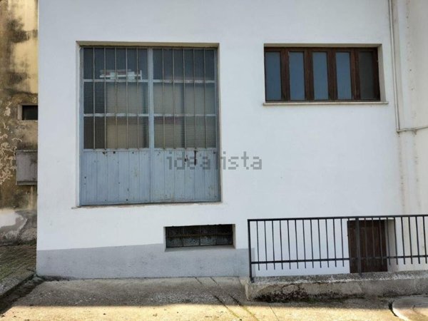locale di sgombero in vendita a Travo in zona Quadrelli