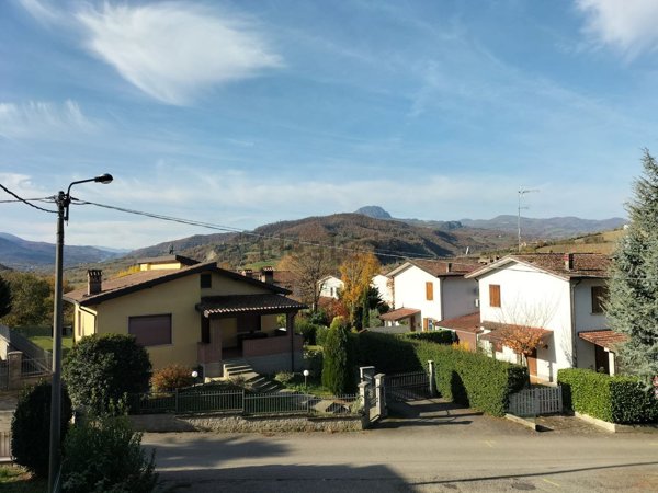 appartamento in vendita a Travo in zona Quadrelli