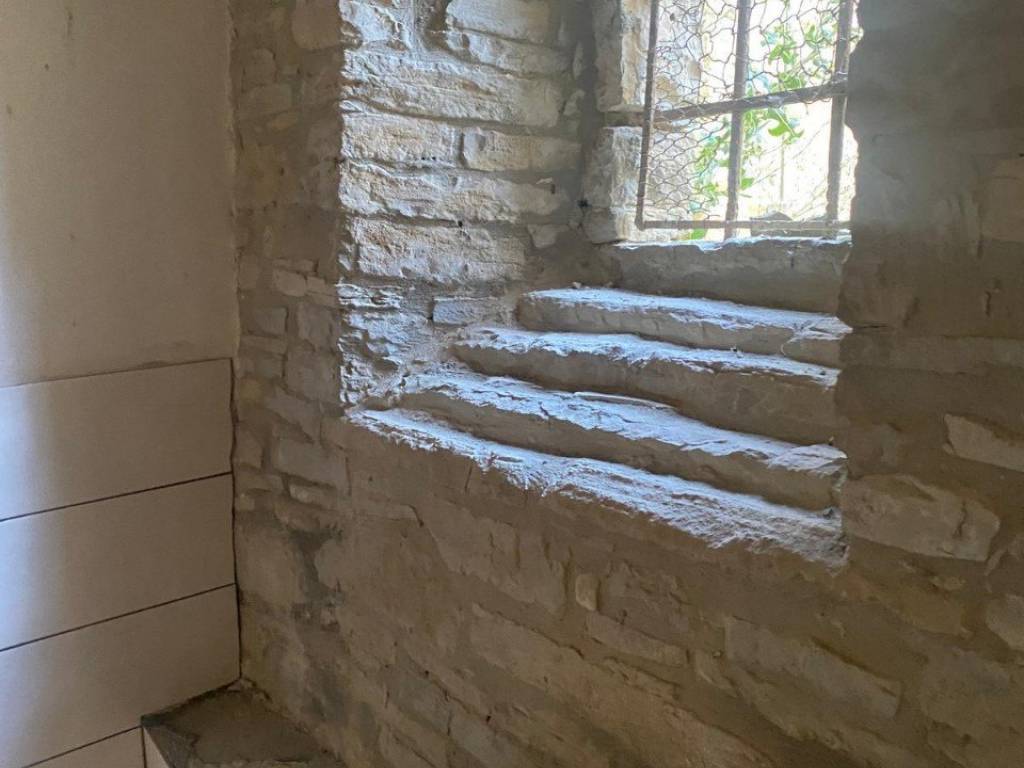 casa indipendente in vendita a Travo in zona Cernusca