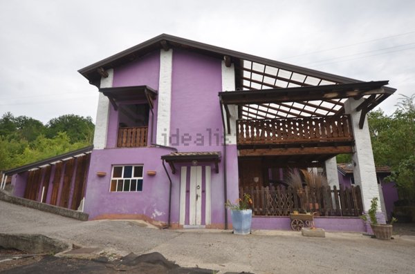 ufficio in vendita a Travo