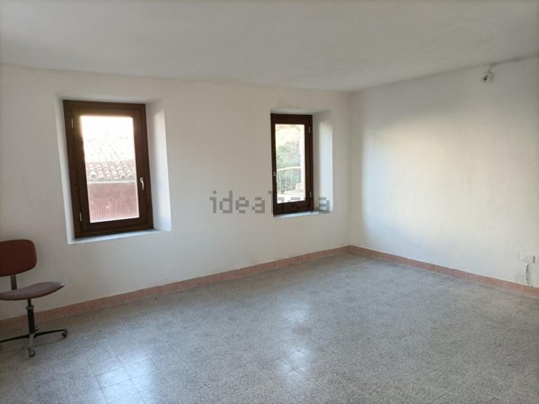 casa semindipendente in vendita a Travo