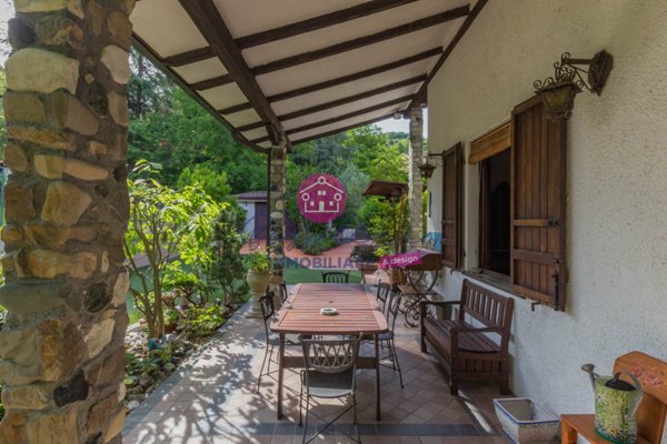 casa indipendente in vendita a Travo