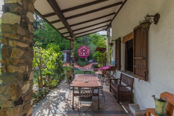 casa indipendente in vendita a Travo