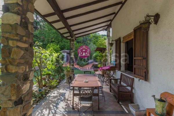 casa indipendente in vendita a Travo