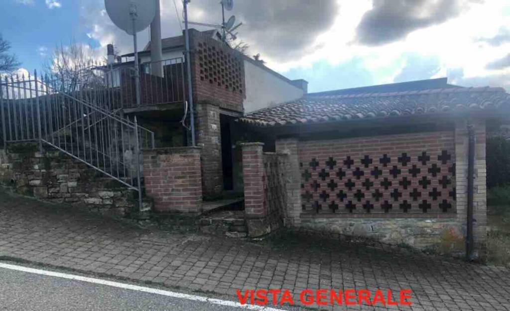 casa indipendente in vendita a Travo