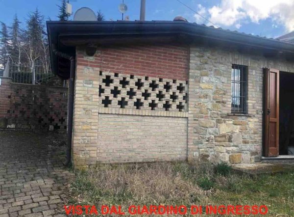 casa indipendente in vendita a Travo