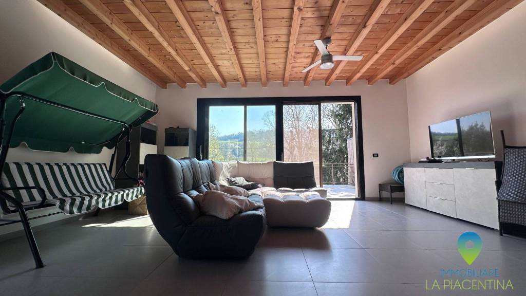 casa indipendente in vendita a Travo