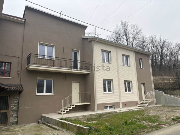 casa indipendente in vendita a Travo