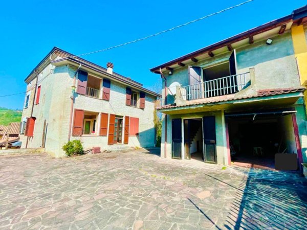 casale in vendita a Travo