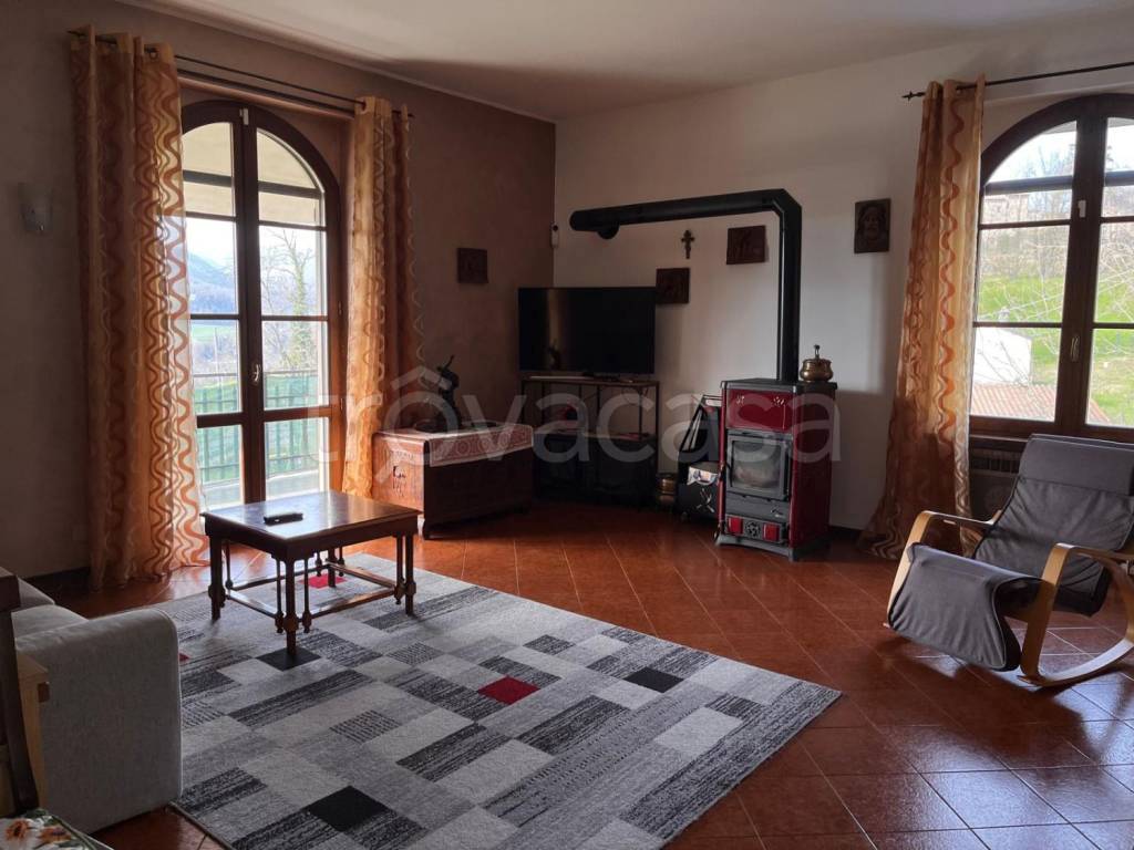 casa indipendente in vendita a Travo