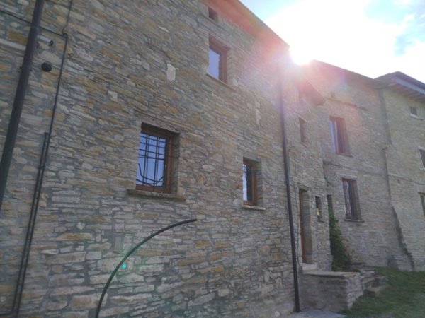 casa indipendente in vendita a Travo