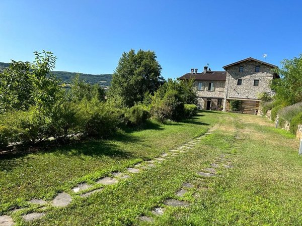 casale in vendita a Travo