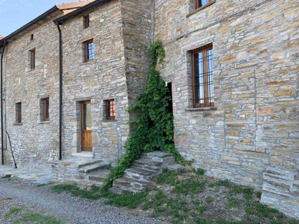 casa indipendente in vendita a Travo in zona Cernusca