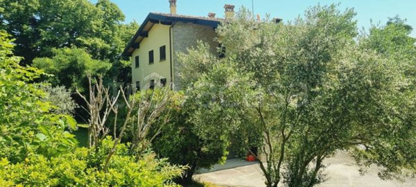 casa indipendente in vendita a Travo in zona Statto