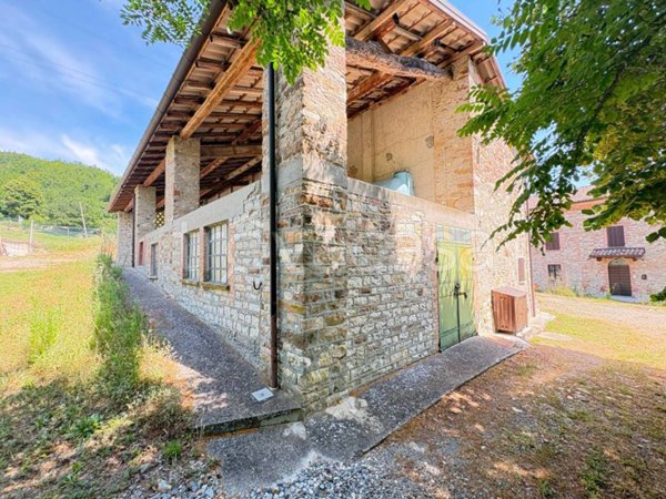 appartamento in vendita a Travo