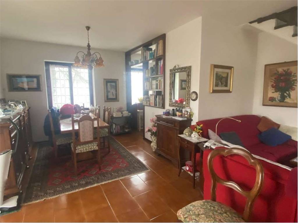 casa indipendente in vendita a Travo