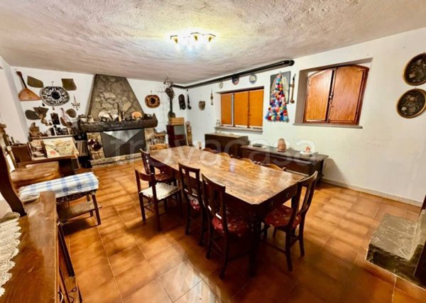casa indipendente in vendita a Travo in zona Statto