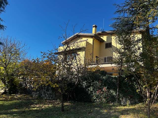 casa indipendente in vendita a Travo in zona Statto