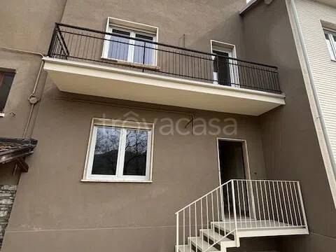 casa indipendente in vendita a Travo