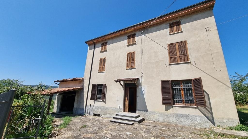 casa indipendente in vendita a Vernasca in zona Castelletto