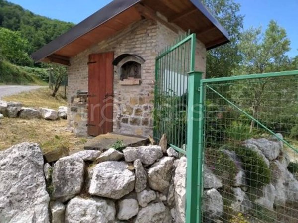 casa indipendente in vendita a Vernasca